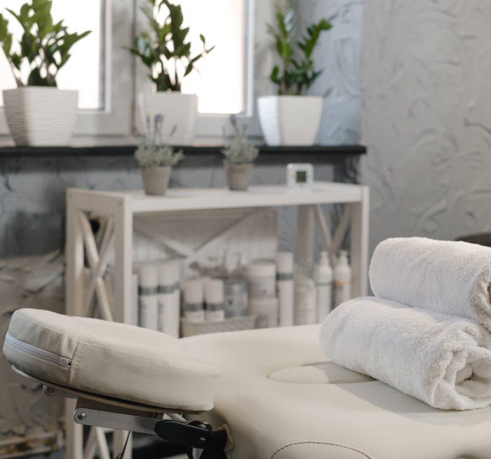 Entspannung auf Massageliege